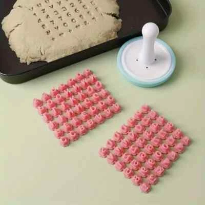 1 Juego, Kit de Sellos de Galletas Personalizados Hágalo Usted Mismo, Cortadores de Galletas Alfabeto y Números Foto 1 de 4