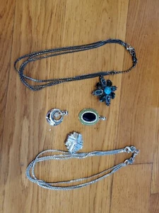 Lia Sophia klassifizierte Halsketten mit genialem Verschluss & Dias/Anhänger/Brosche/Anstecknadel Posten - Bild 1 von 6