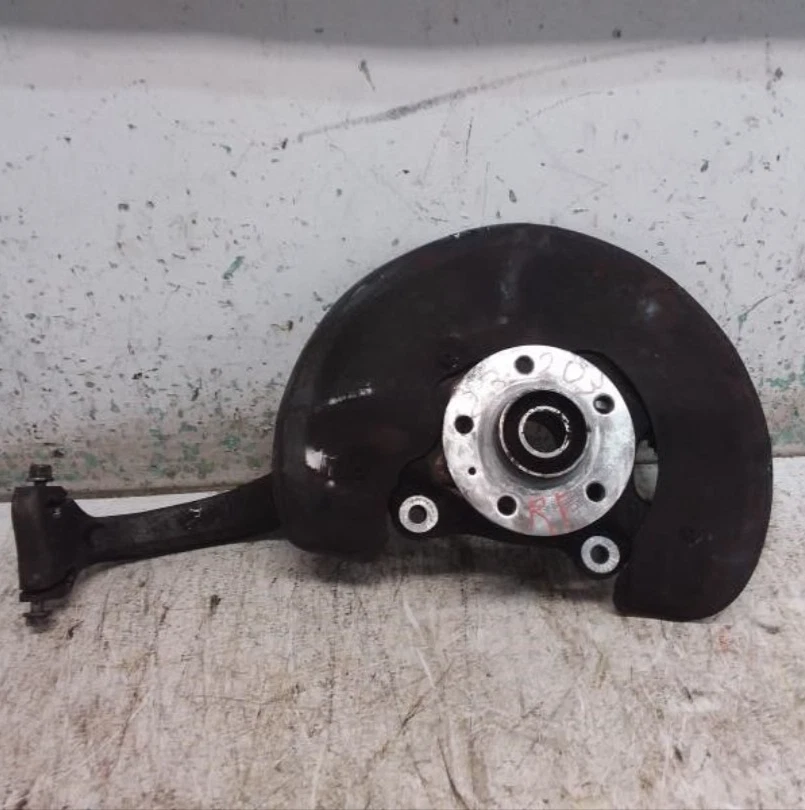 2013-2016 Audi A4 Front Right Passenger Spindle Knuckle Cobapress Assembly Oem - Image 1 of 4