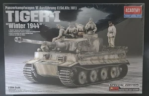 Academy 1/35kit#13861 Tiger I Ausf.E Sd.Kfz.181''Winter 1944''w/Crew Ltd Edition - Picture 1 of 6