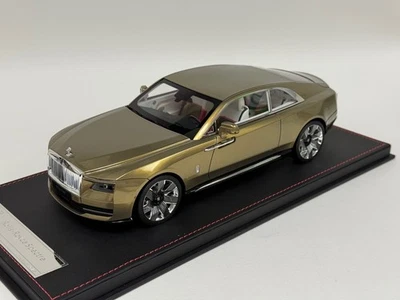1/18 DF Rolls Royce Spectre  in Gold  limited 28 pieces on a black leather base - Image 1 of 4