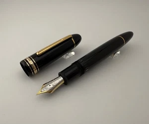 Montblanc Meisterstück No. 149 Fountain Pen 18K Gold Nib - Picture 1 of 20