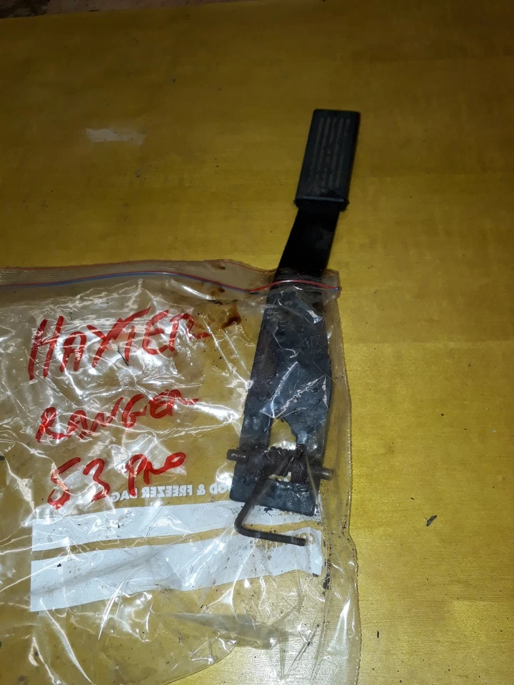 hayter ranger 53 pro height adjuster arm - Image 1 of 1