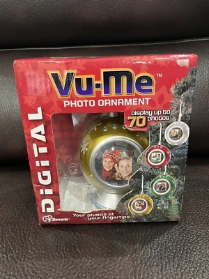 Vu-Me Digital Photo Ornament w/ LCD  Screen Senario Display up to 70  Photos. - Image 1 of 4