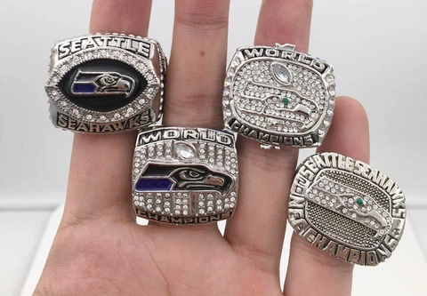 SEAHAWKS CHAMPIONSHIP REPLICA RING (Your choice of ring design) w/display case Cover