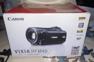 CANON VIXIA HF M40 CAMCORDER HD NO CHARGER as is - Picture 1 of 13
