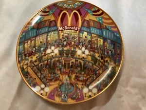 mcdonalds collector plate Golden Sowcase by BillBell plaate #HB5717 - Picture 1 of 7