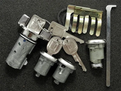 Fechaduras de porta de ignição Buick Century Sedan 1981-1996 - Imagem 1 de 4