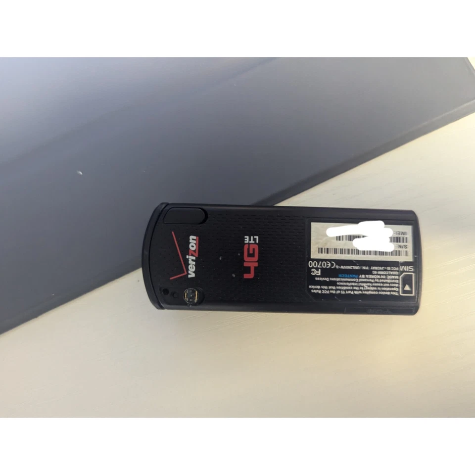 Pantech UML290VW-G Black Verizon Wireless Portable 4G LTE USB Wi-Fi Modem - Image 1 of 2