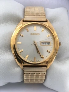 Seiko Mens Day & Date Quartz Vintage Gold Plated Bracelet Watch V743-8069 - Picture 1 of 12