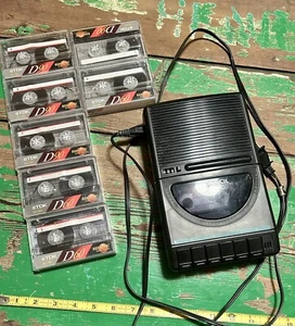 Vintage MAGNAVOX Tape Player D6280/17 Works! & 7 Used TDK 60 or 90 Cassettes - Picture 1 of 4