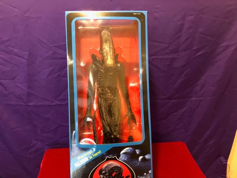 BIG CHAP Alien 40th Anniversary 1/4 Scale 22" inch Figure Neca not sideshow Cover