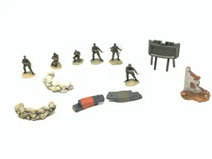 Unimax Micro Soldiers And Parts - Picture 1 of 7