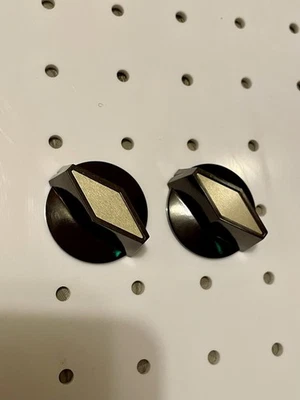 Perillas de cocina Rickenbacker marrón/dorado para guitarra bajo Rogan perillas estilo vintage Foto 1 de 4