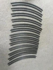 Triang R483 Double Curved Track X 13 Pieces - Picture 1 of 4