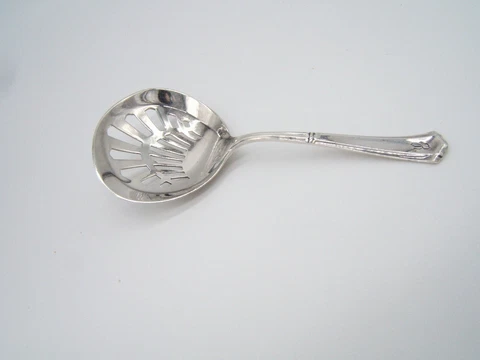 WATSON STERLING SILVER BONBON SIFTER SPOON LIBERTY PATTERN W/ MONO Cover
