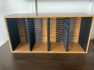 Vintage Faux Wooden CD Case Rack Holds 60 CDS 21x10x6 Made In Taiwan - Picture 1 of 14