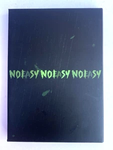 K-POP - STRAY KIDS: NO EASY / CD & BOOK + BOX SET. (green edition) 2021 - VGC. - Picture 1 of 16