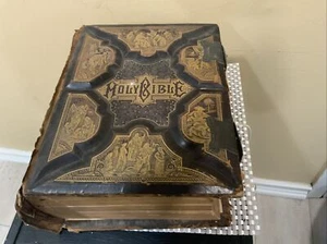 Antique Pictorial Family Bible 1886 Parallel Pronouncing Edition Clasps - Imagen 1 de 16