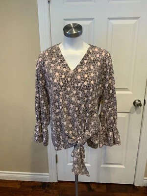 Top Juicy Couture rosa y negro manchado cuello en V con frente anudado, talla pequeña Foto 1 de 4