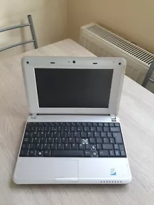 Advent 4489 Netbook (FOR PARTS ONLY / UNTESTED) COMPLETE WITH HDD + FAST UK POST - Picture 1 of 7