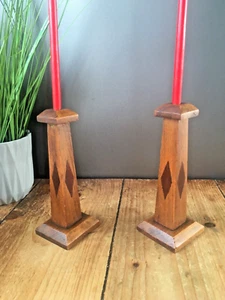 PAIR OF ANTIQUE ART DECO INLAID GEOMETRIC OAK WOOD CANDLESTICKS CANDLE HOLDERS - Picture 1 of 14