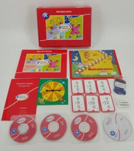 NEU OPEN BOX Hooked On Mathe MULTIPLIKATION Flash Karten Arbeitsbuch CDs Spielfiguren - Bild 1 von 12