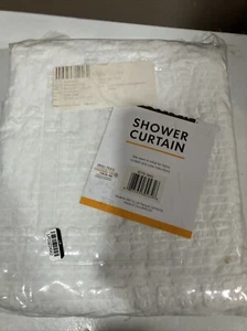 Intelligent Design Clipped Jacquard Solid Shower Curtain with Ivory ID70-1842 - Picture 1 of 2