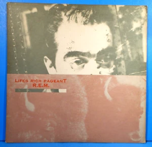 R.E.M. LIFES RICH PAGEANT LP 1986 ORIGINAL PRESS GREAT CONDITION VG++/VG+!! - Picture 1 of 6
