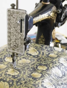 William Morris Pimpernel Cream Pvc / Oilcloth Fabric By The Half Metre - Picture 1 of 2