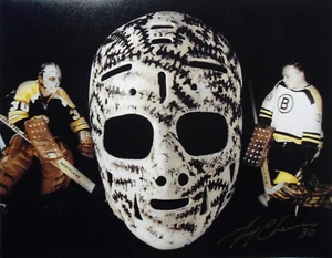 GERRY CHEEVERS   SIGNED  8X10  THE MASK  BOSTON  BRUINS    WITH  COA - Picture 1 of 1