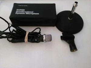 Shure microphone holder and stand w/ Realistic omindirectional mic w/ and case - Picture 1 of 7
