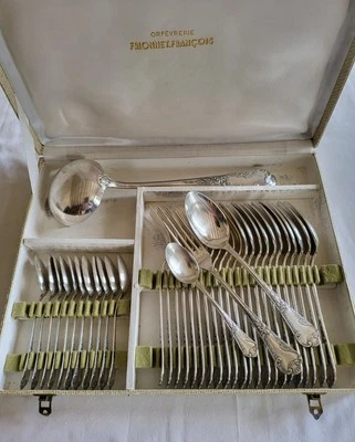 Ménagère 37 Pièces Orfèvre Frionnet François Couverts en métal argenté - Photo 1/4
