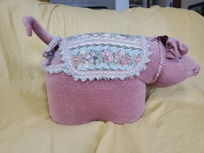 Rare Vintage Pink Velvet Pig Ottoman Foot Rest - Image 1 of 4