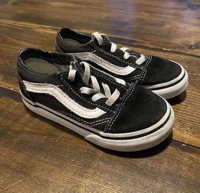 Кроссовки VANS Old Skool кружевные для малышей размер 8 черные белые туфли - Изображение 1 из 4