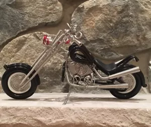 Einzigartiger Miniatur Draht Motorrad Chopper, 14” x 7,5” - Bild 1 von 12