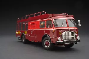 Exoto 43 | Bartoletti 682 | 1961/67 Scuderia Ferrari Transporter | # EXO00034 - Imagen 1 de 24