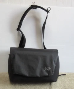 Arc'teryx Fyx 9 Czarna nylonowa teczka Messenger Torba biznesowa - Zdjęcie 1 z 15