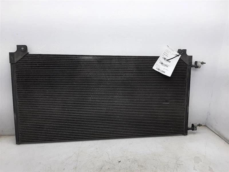 AC Condenser 00-13 Chevrolet Suburban 2500 20913752 - Image 1 of 4