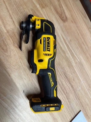 dewalt dcs354 utensile oscillante brushless 20v - Immagine 1 di 4