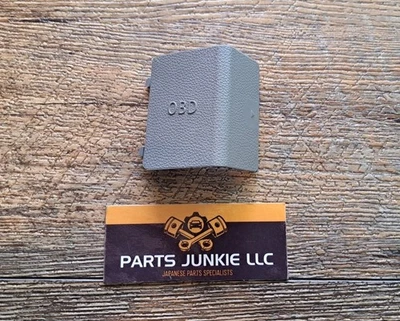 2006-2011 BMW E90 E93 E92 E91 330i 335 335i 328i 325i 335d 323i M3 OBD CAP COVER - Image 1 of 4