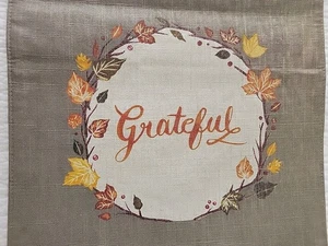 Runner da tavolo Ringraziamento Grateful 36"x13" - Foto 1 di 5