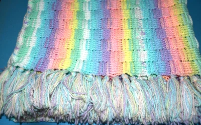 BEAUTIFUL "BASKET WEAVE" BABY BLANKET ~ 36" x 32" ~ NEVER USED ~ CLEAN! - Image 1 of 3