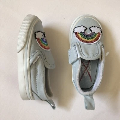 VANS Off The Wall NUEVOS EE. UU. Niño Pequeño Talla 5.5 Azul Claro Parche Arco Iris Zapatos de Bebé Foto 1 de 4