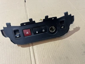 PARTNER BERLINGO WINDOW HAZARD LOCK KEY SWITCH LIGHTER TRIM AUTOMATIC #75 - Picture 1 of 8