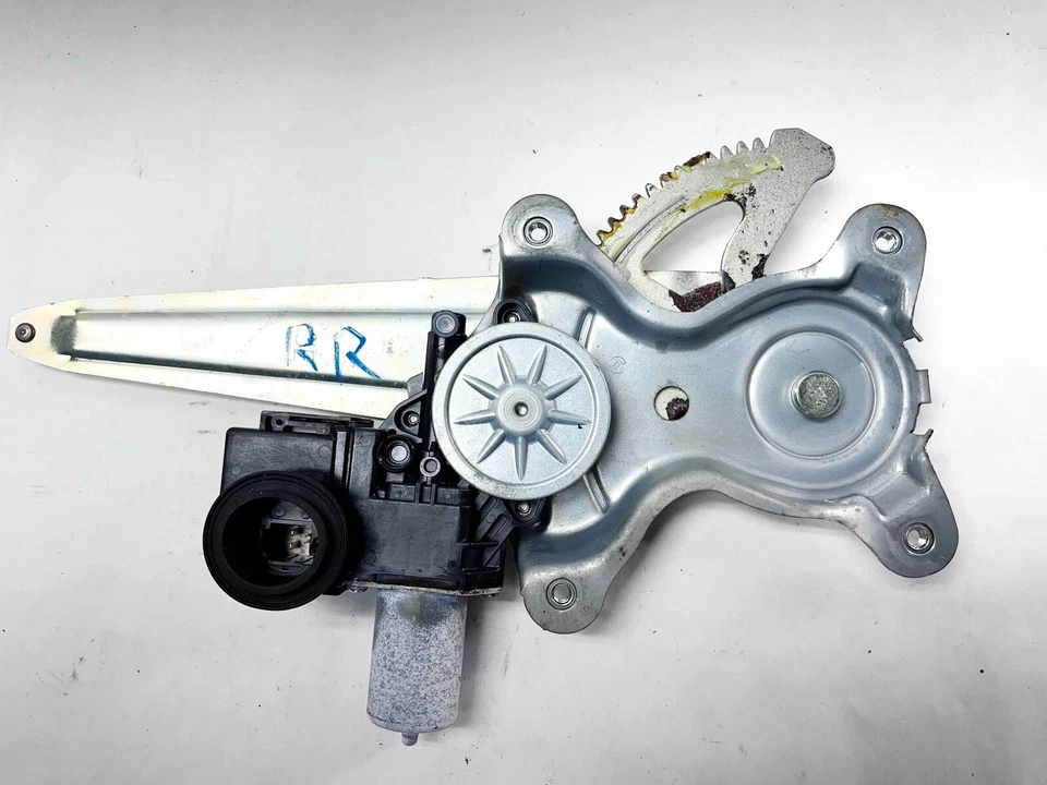 16-18 LEXUS ES350 ES REAR RIGHT RH PASS SIDE DOOR WINDOW REGULATOR & MOTOR OEM - Image 1 of 4