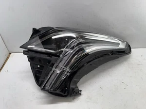 2017 2018 2019 Cadillac XT5 Left Driver LH Side Headlight 84309959 *DAMAGED‼️ - Picture 1 of 19