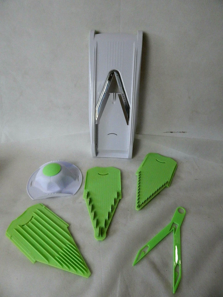 Livington Gemüsehobel 6-tlg Set grün - Bild 1 von 3