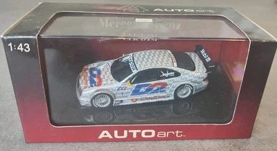 AutoArt Mercedes-Benz AMG CLK-класса #1 DTM 2001 Bernd Schneider 1:43 60131 - Изображение 1 из 2