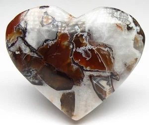 AGATA con pseudomorfosi scolecite cuore panciuto cuore di pietra AGATA DRAGO - Foto 1 di 2